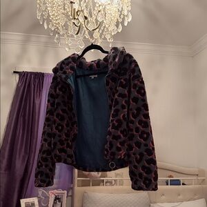 Stylish Women's Teddy Jacket - Black and Pink